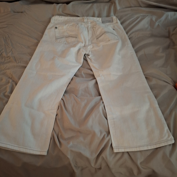Express Jeans Zelda Crop White Distressed Women Jeans - Picture 9 of 12